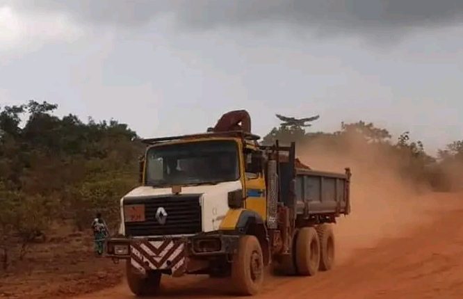 Boffa la collision entre deux camions dune même société fait trois