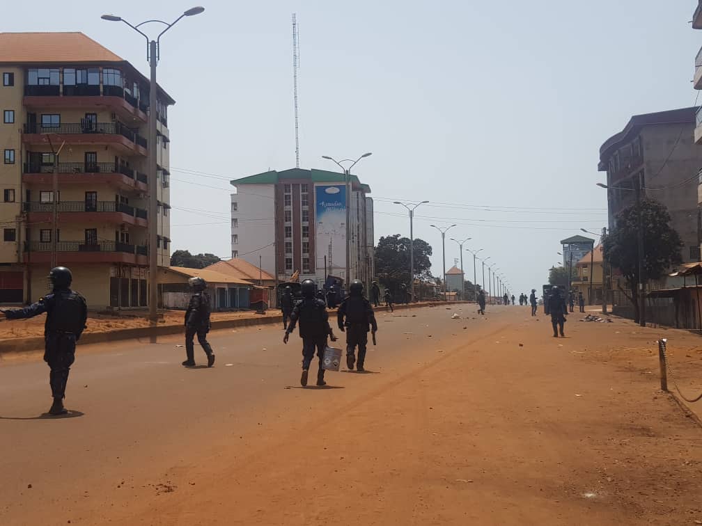 Émeutes anti délestages à Conakry : l’axe Hamdallaye-Bambéto impratiquable