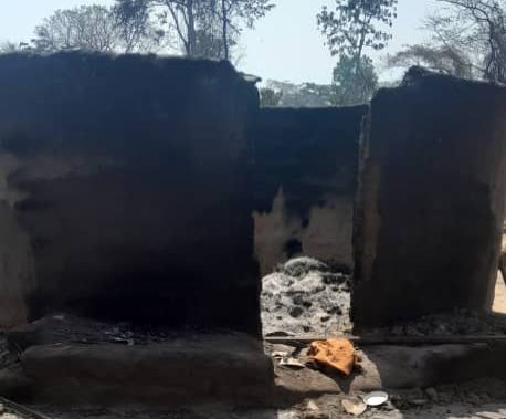 Guéasso : 25 cases et leurs contenus consumés par des feux de brousse à Gbakôrô dans Lola