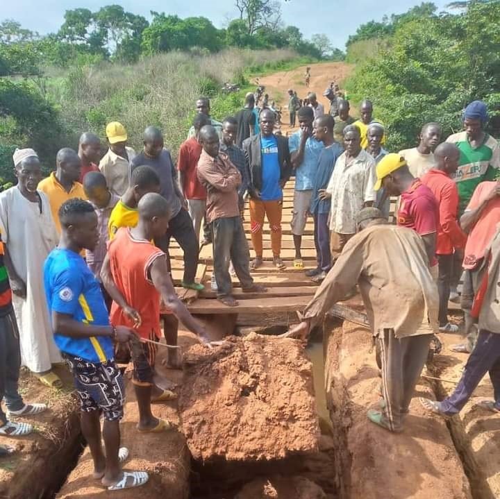 Guinée forestière : les populations de Morissimandou dénoncent l’état des travaux routiers inachevés dans la sous-préfecture de Gueasso 