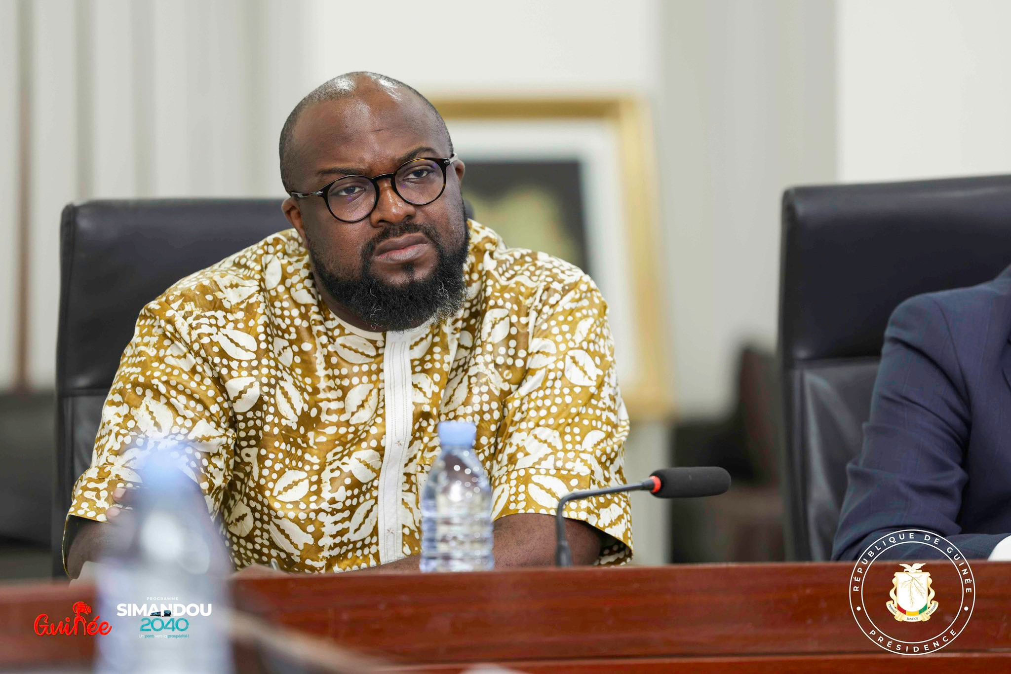 Mine: la Guinée exporte son premier chargement de bauxite sous bannière nationale