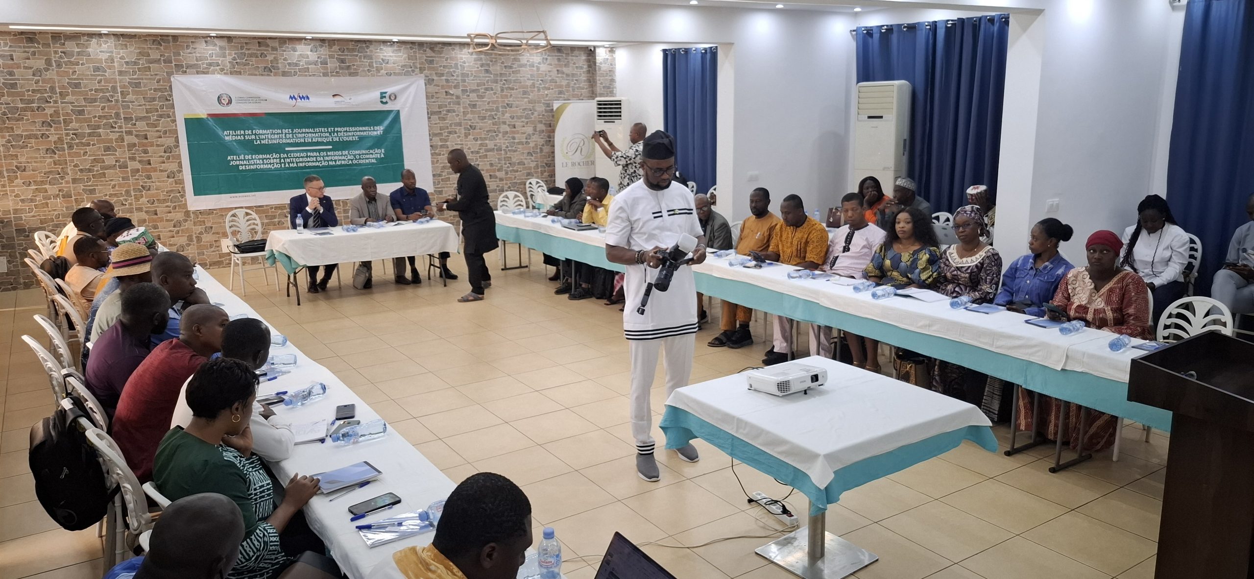 Conakry : la CEDEAO renforce des journalistes de la sous-région pour lutter contre les fake news