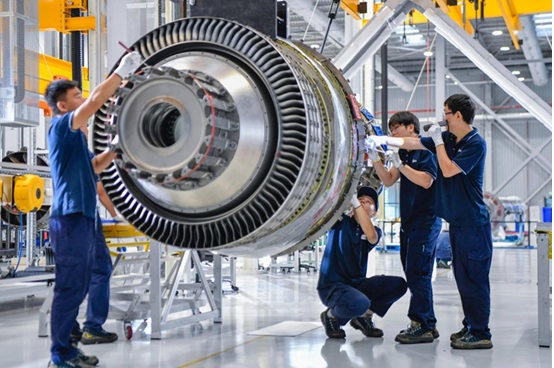 La nouvelle industrie de la réparation aéronautique « décolle » dans le port franc de Hainan