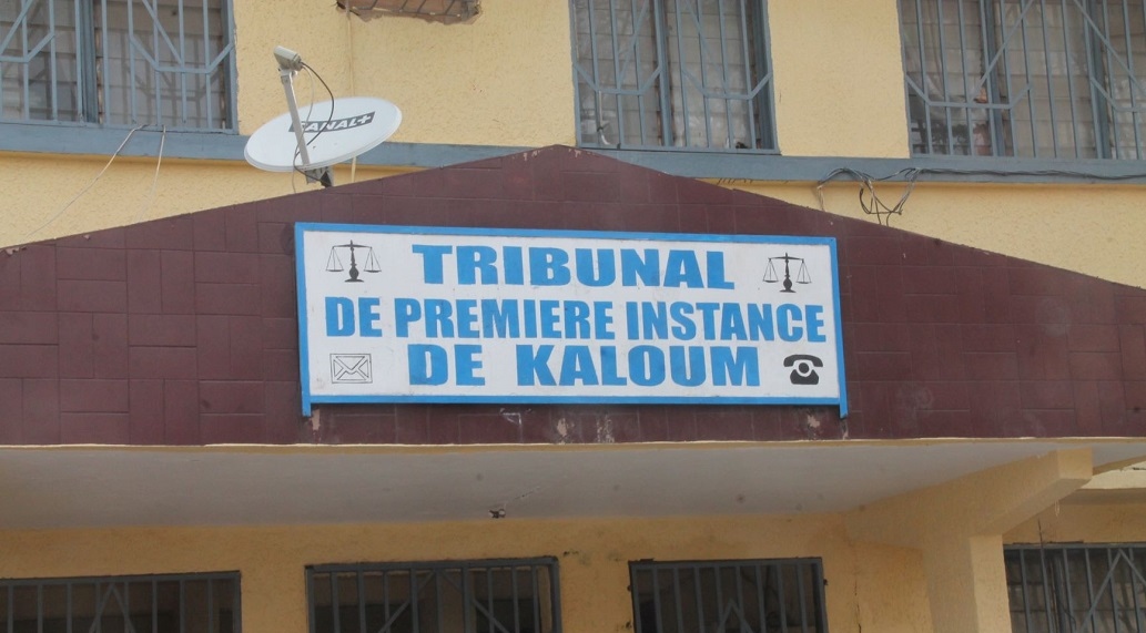 Conakry : deux jeunes devant la justice pour une tentative présumée de piratage de plus de 11 milliards GNF