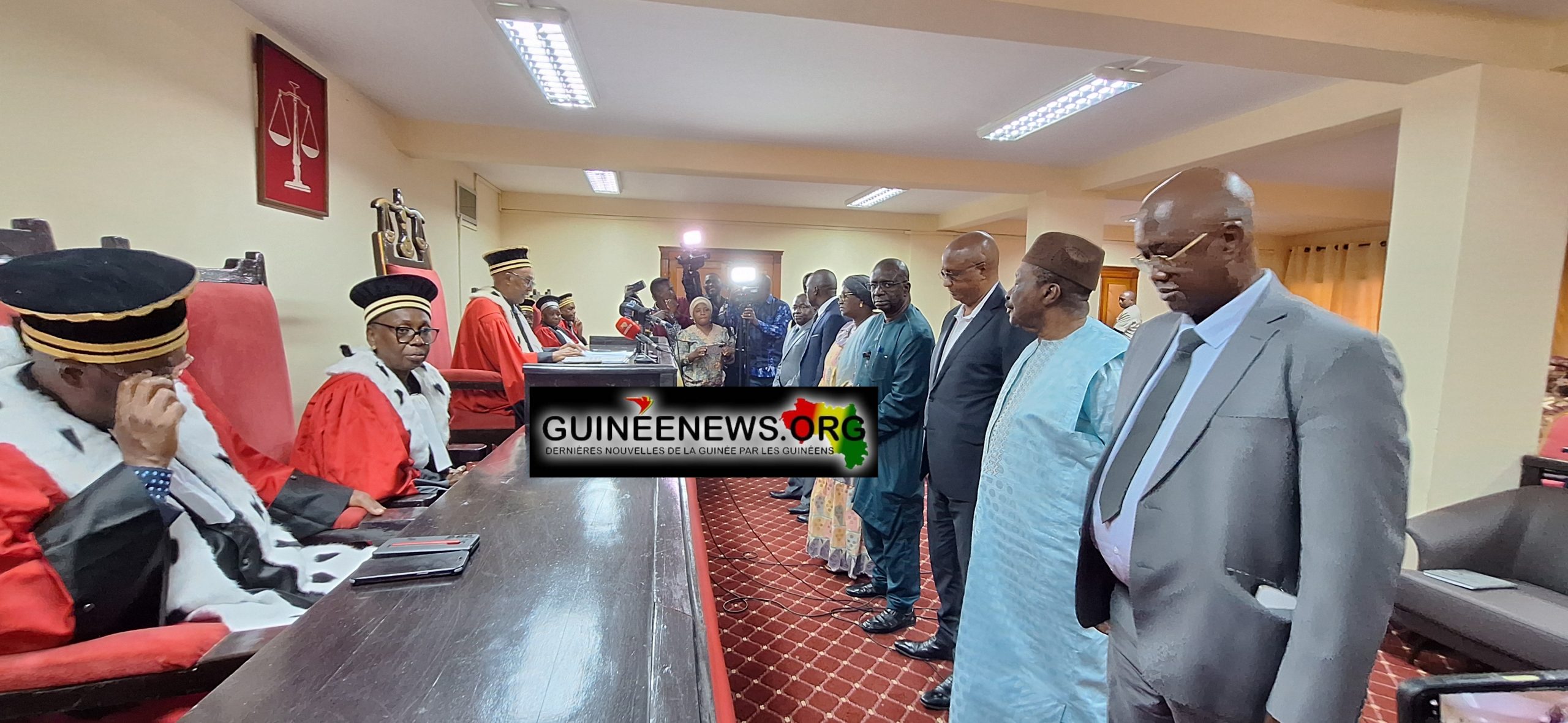 Présidentielle du 28 décembre: la Cour suprême installe le collège disciplinaire des médecins assermentés