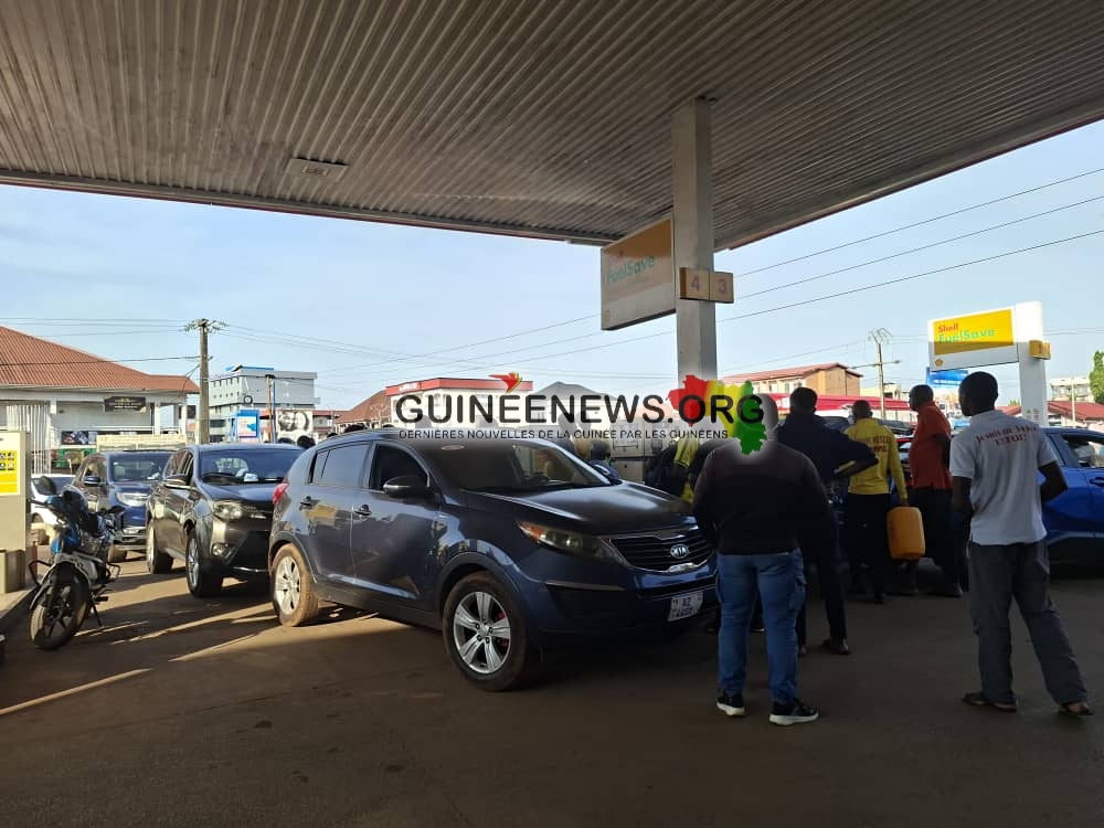 Pénurie d’essence : plusieurs stations-service fermées à Conakry (constat)
