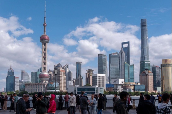 La 8e CIIE établit de nouveaux records en termes de superficie d’exposition et de nombre d’entreprises participantes