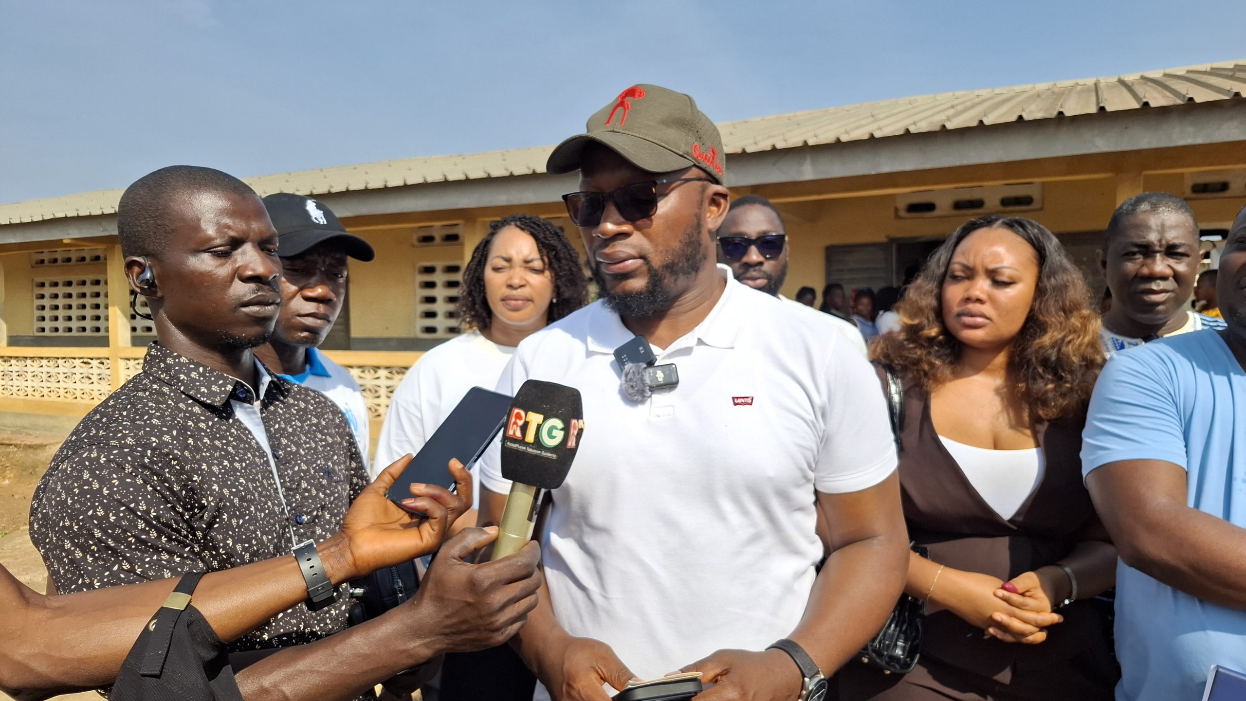 Présidentielle 2025 : Sabin Kpogoumou vote dans son village natal de Bowé Sud