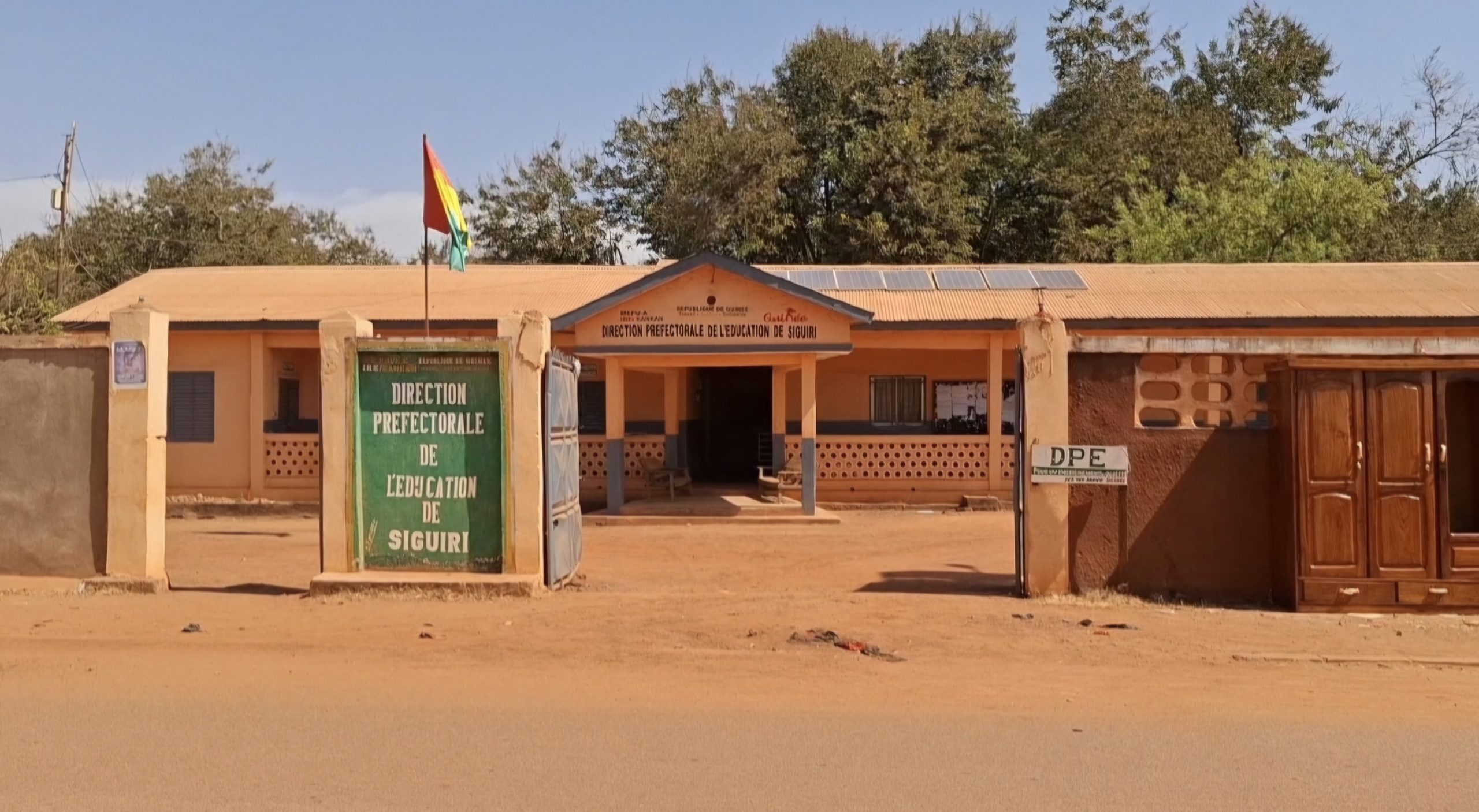 Journée mouvementée à Siguiri : écoles paralysées et affrontements autour des établissements