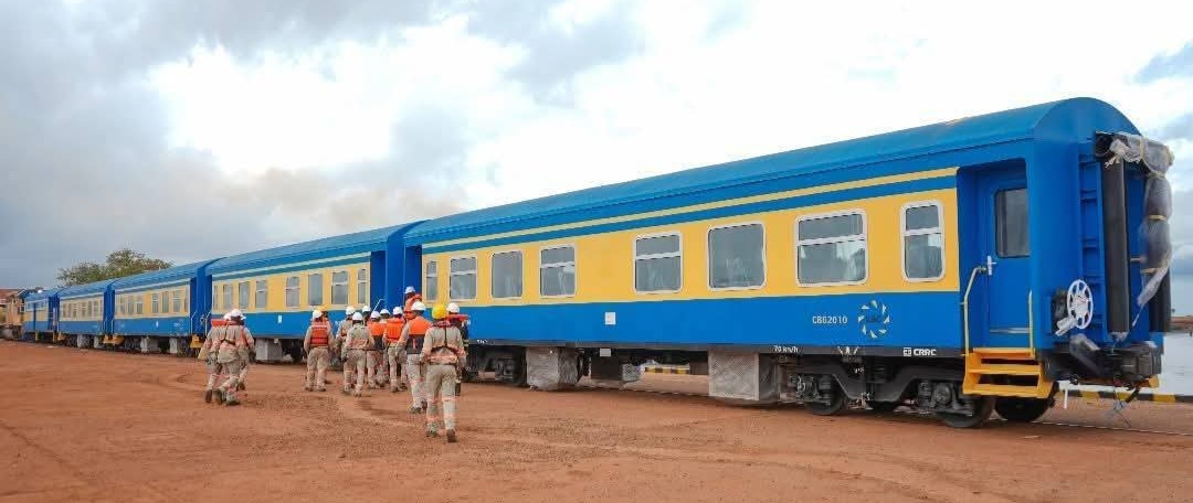 Boké : la CBG relance le transport ferroviaire voyageurs entre Kamsar et Sangarédi avec le Kakandé Express