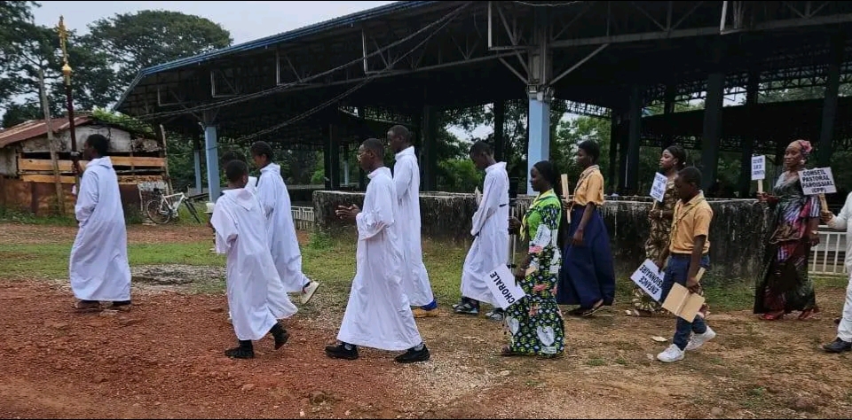 Boffa : les chrétiens célèbrent Noël dans un esprit de paix et de cohésion sociale