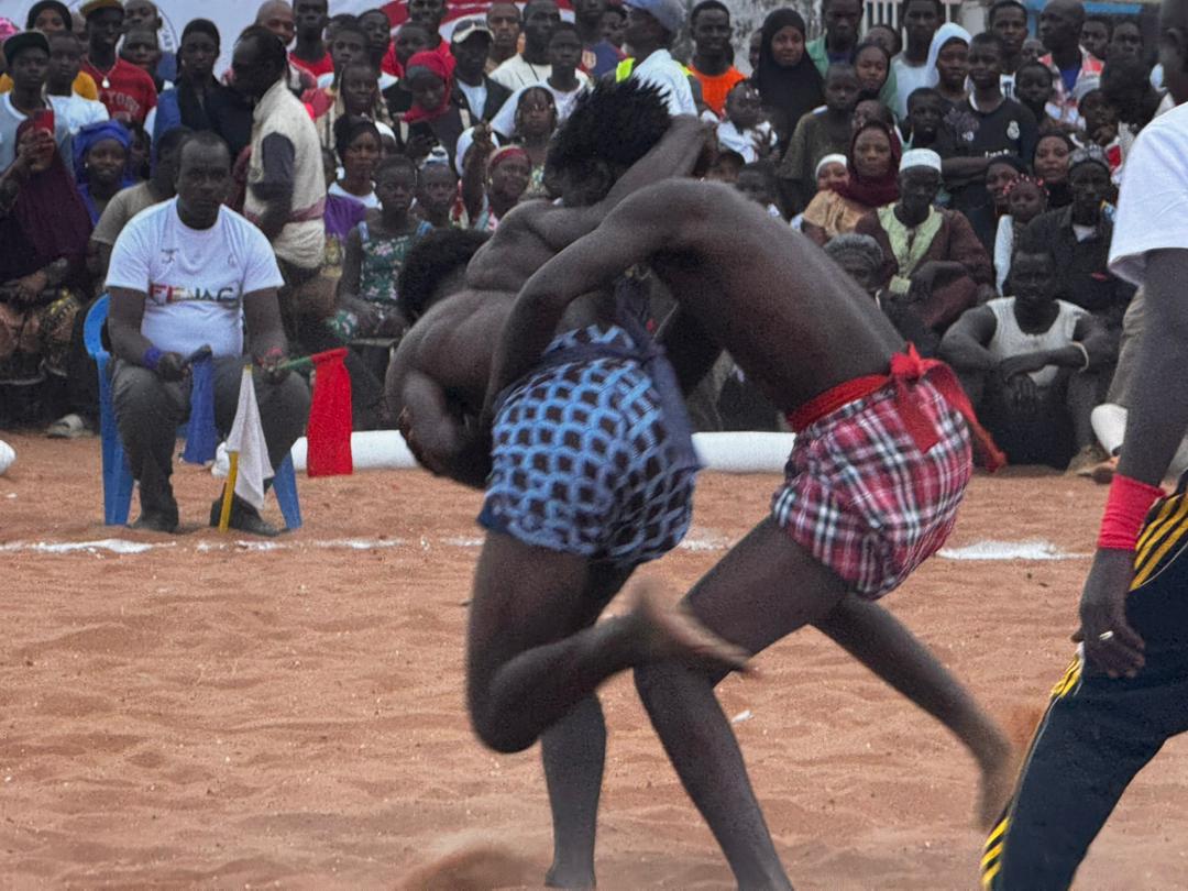 Koundara en ébullition : une compétition de lutte traditionnelle enflamme le Badiar en prélude au FENAC 20