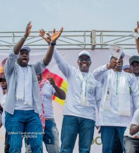 Boffa en ébullition : Une campagne électorale massive en faveur du candidat Mamadi Doumbouya