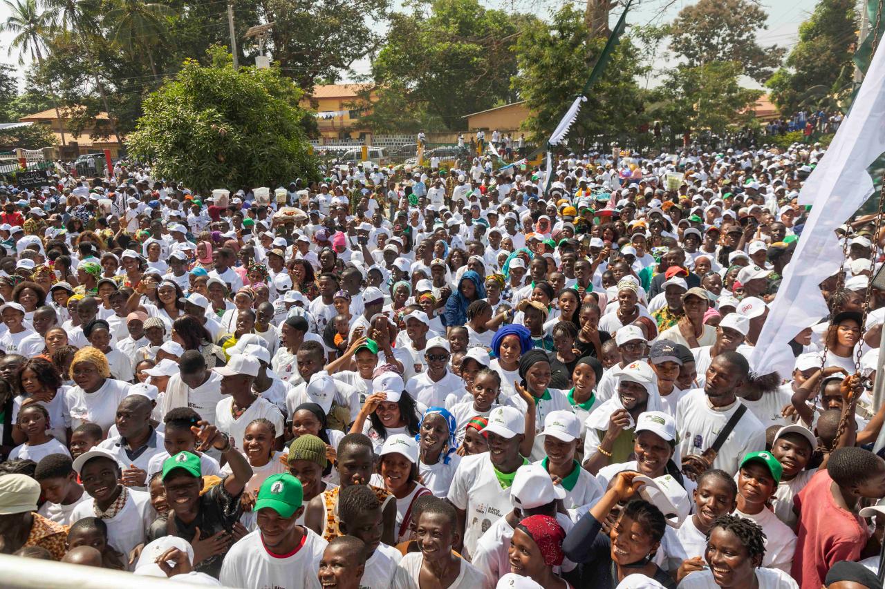 La Place des Martyrs noire de monde : Kindia scelle son engagement derrière Mamadi Doumbouya