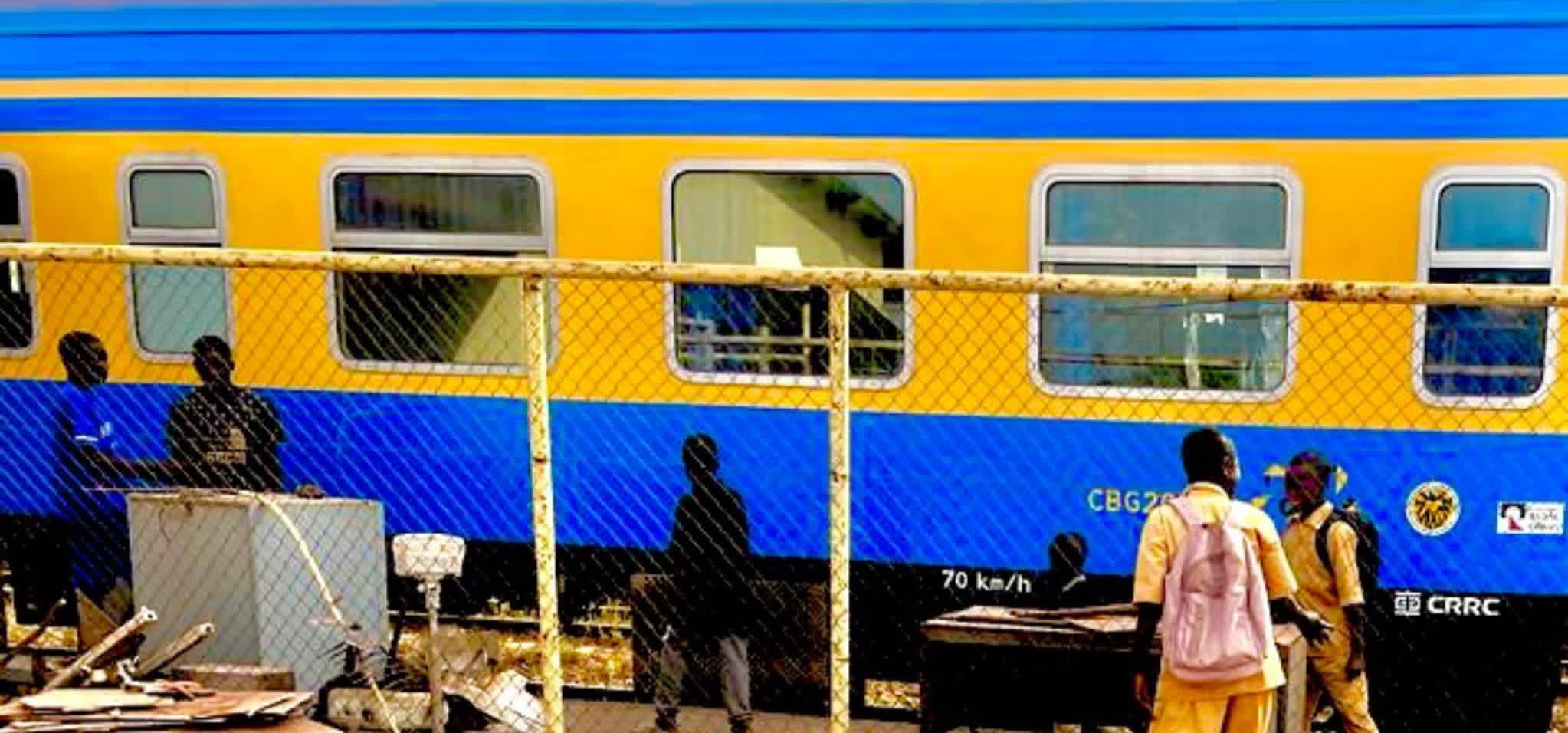 Boké : les prix des billets du train voyageurs Kakandé Express sur l’axe Kamsar–Sangarédi