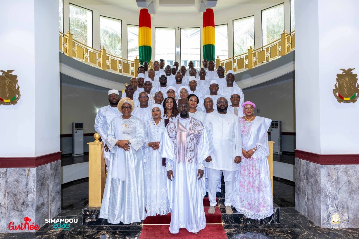 Démission du gouvernement Bah Amadou Oury