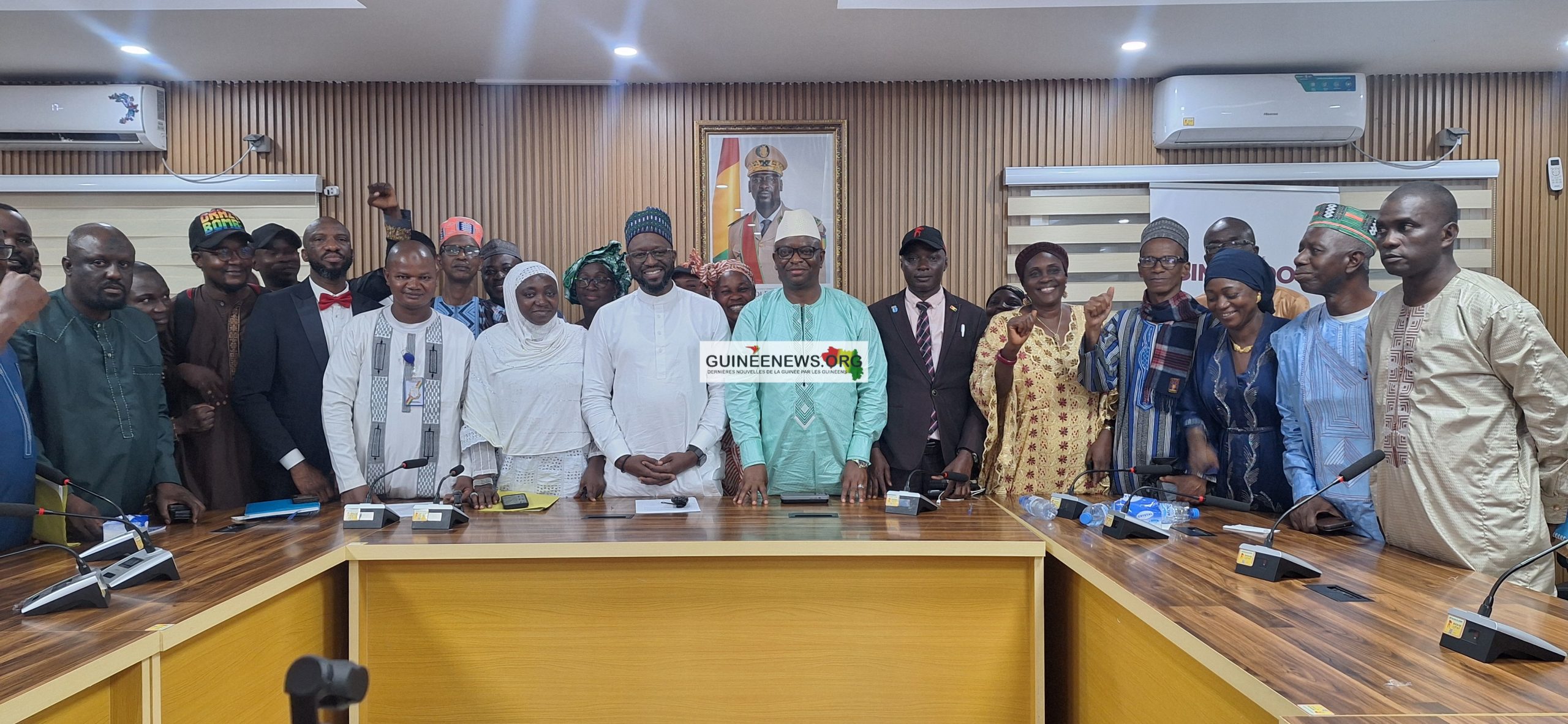 Education : Le gouvernement et l’intersyndicale signent un protocole d’accord unifié