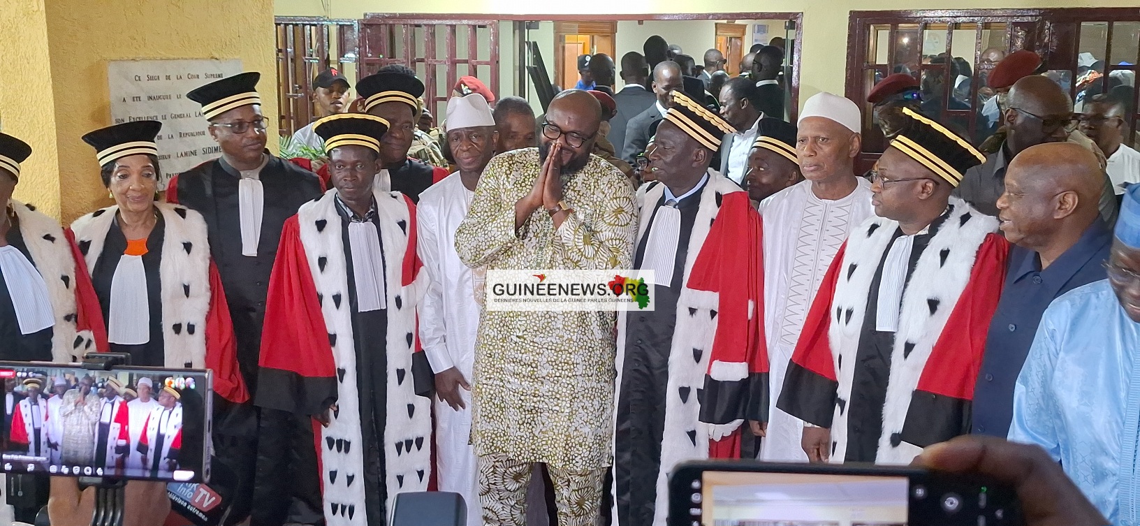 Urgent-Guinée : la Cour suprême valide les résultats, et proclame Mamadi Doumbouya, Président de la République