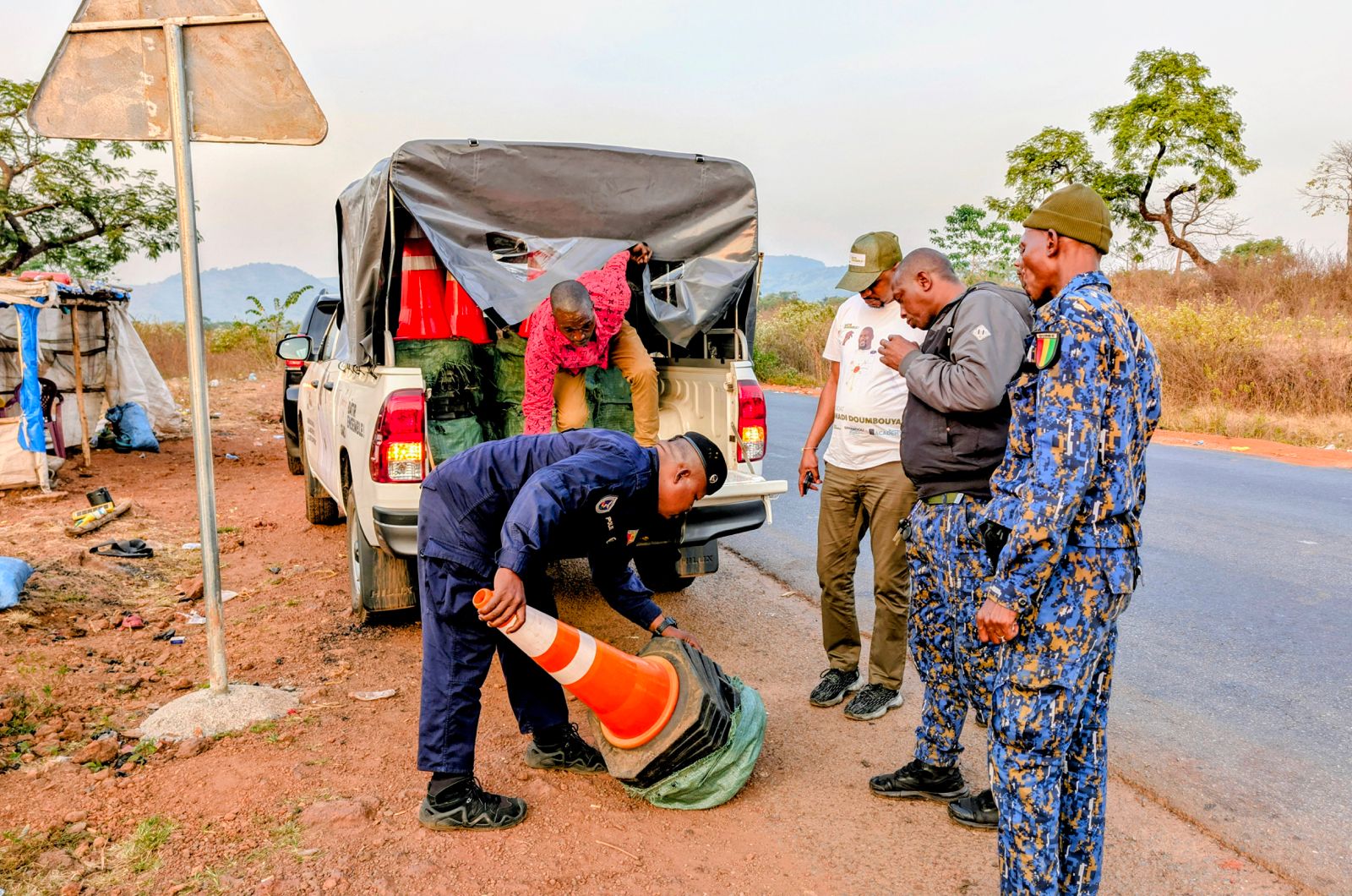L’AGUISER, toujours en action contre l’insécurité routiière : livraison de 1 000 plots pour réduire les accidents, à l’intérieur du pays