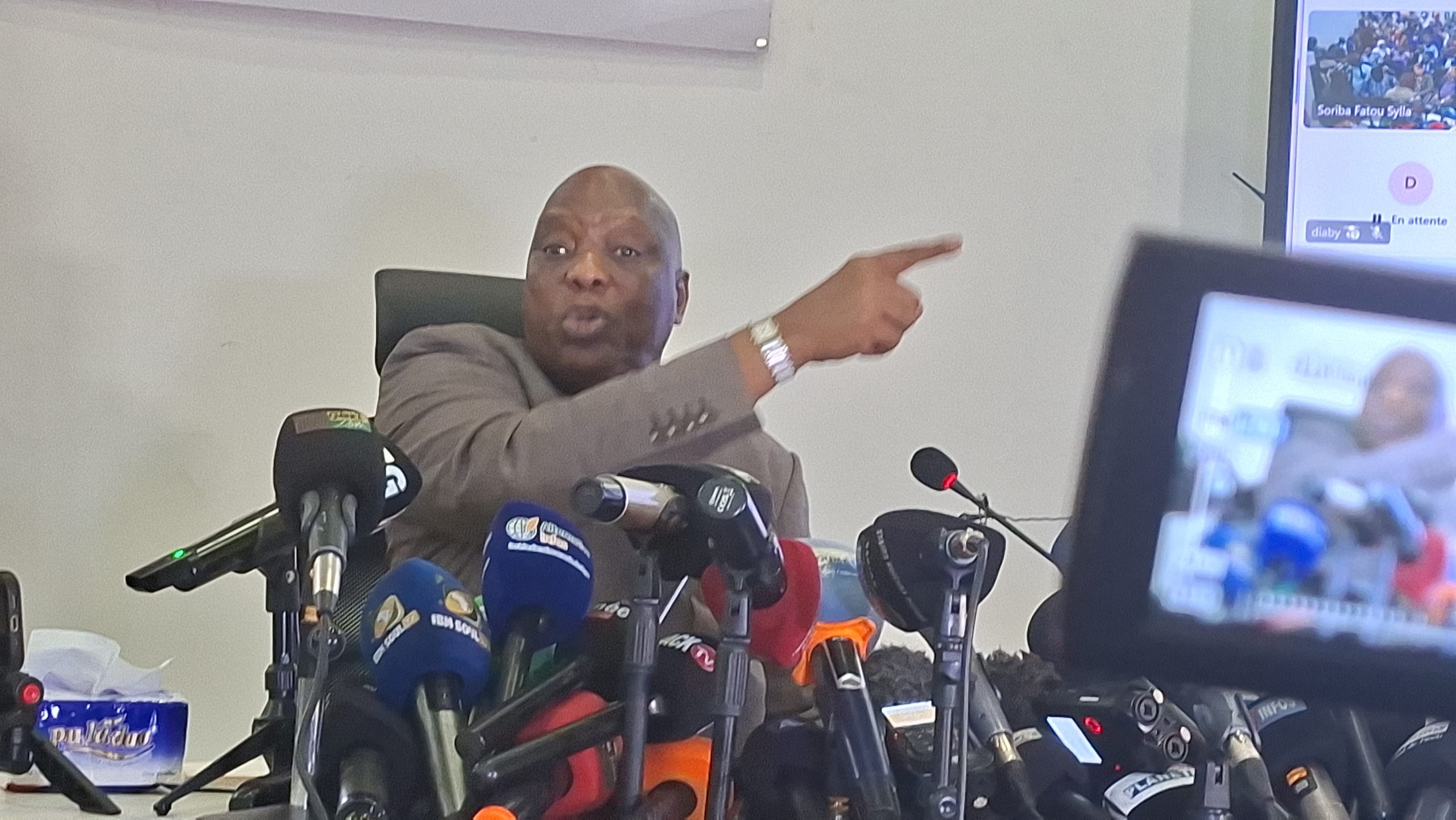 Dr Morissanda Kouyaté dénonce la “patriotectomie” de certains compatriotes et appelle à la sérénité