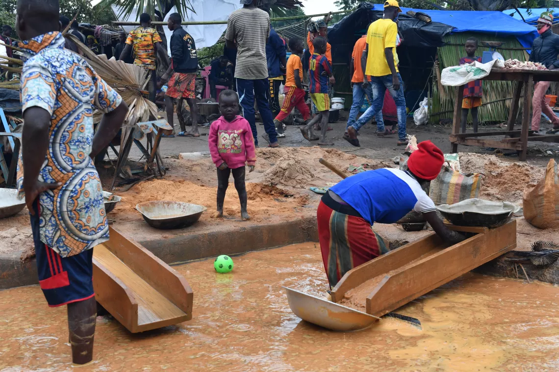 Kindia : L’exploitation artisanale du diamant, l’ultime recours d’une jeunesse en détresse