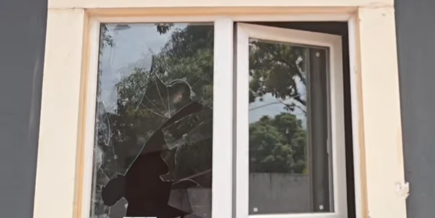 Dabola : le commissariat central vandalisé par des conducteurs de taxi-motos, dix suspects interpellés