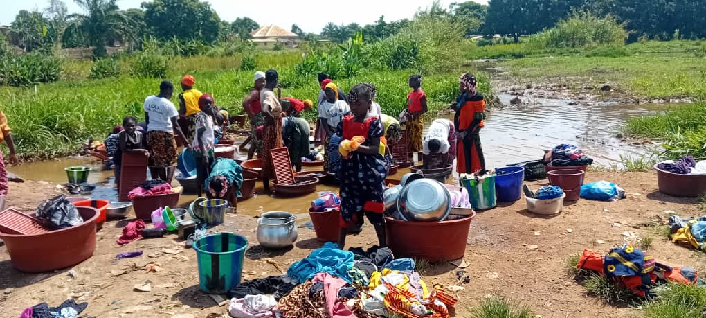 Lola : quand les blanchisseuses résistent farouchement à l’essor des machines à laver
