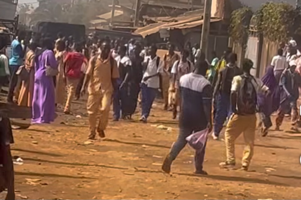Tombolia : Une célébration de trophée vire à l’affrontement violent entre deux lycées