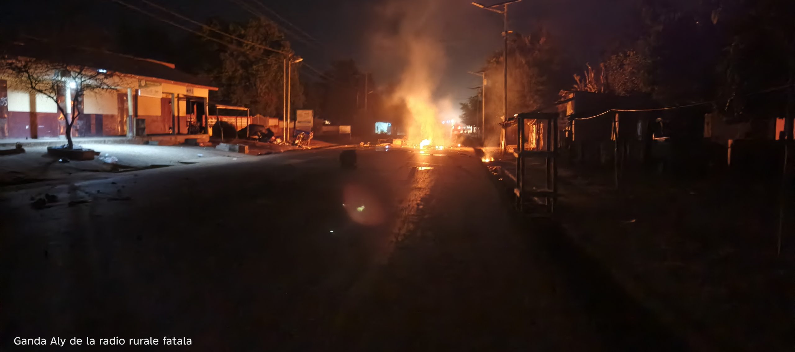 Colère noire à Boffa : la rue s’embrase contre le délestage