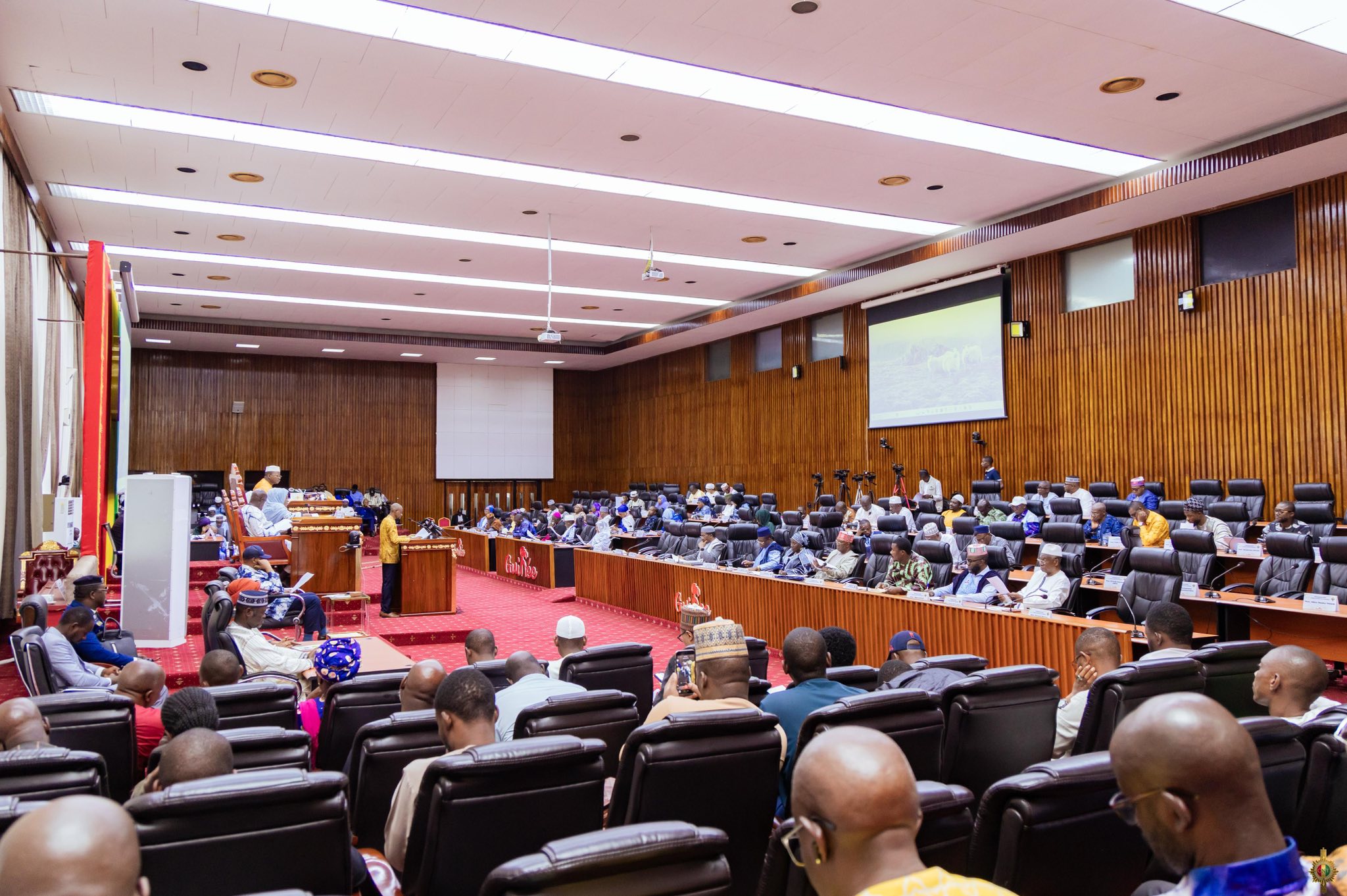 Justice en Guinée : le CNT adopte à l’unanimité la loi organique sur le Conseil supérieur de la magistrature