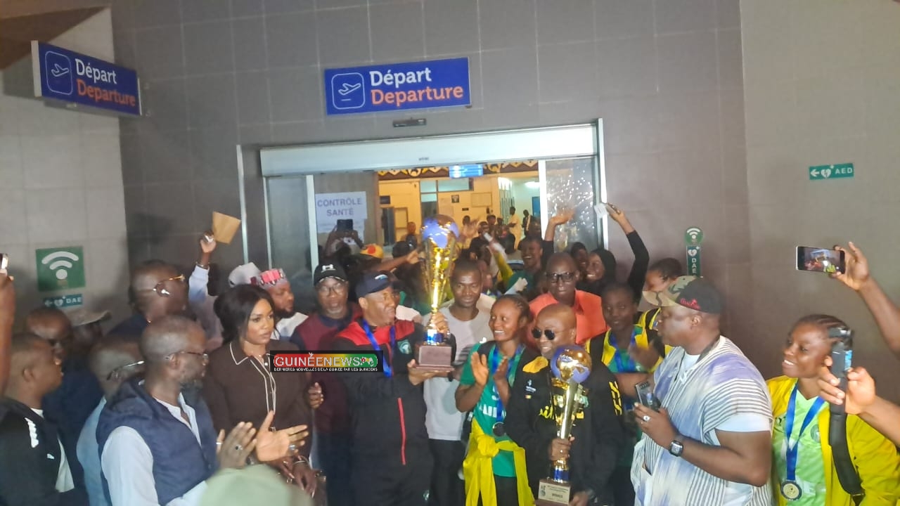 Handball : Une arrivée en triomphe à Conakry pour les championnes du monde guinéennes