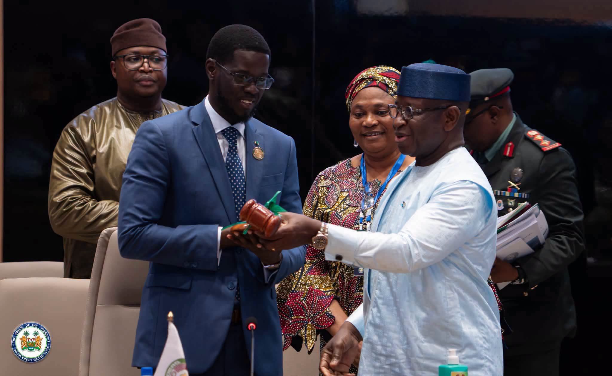 Sommet de la CEDEAO : Bassirou Diomaye Faye prend la présidence, le général Birame Diop désigné à la tête de la Commission