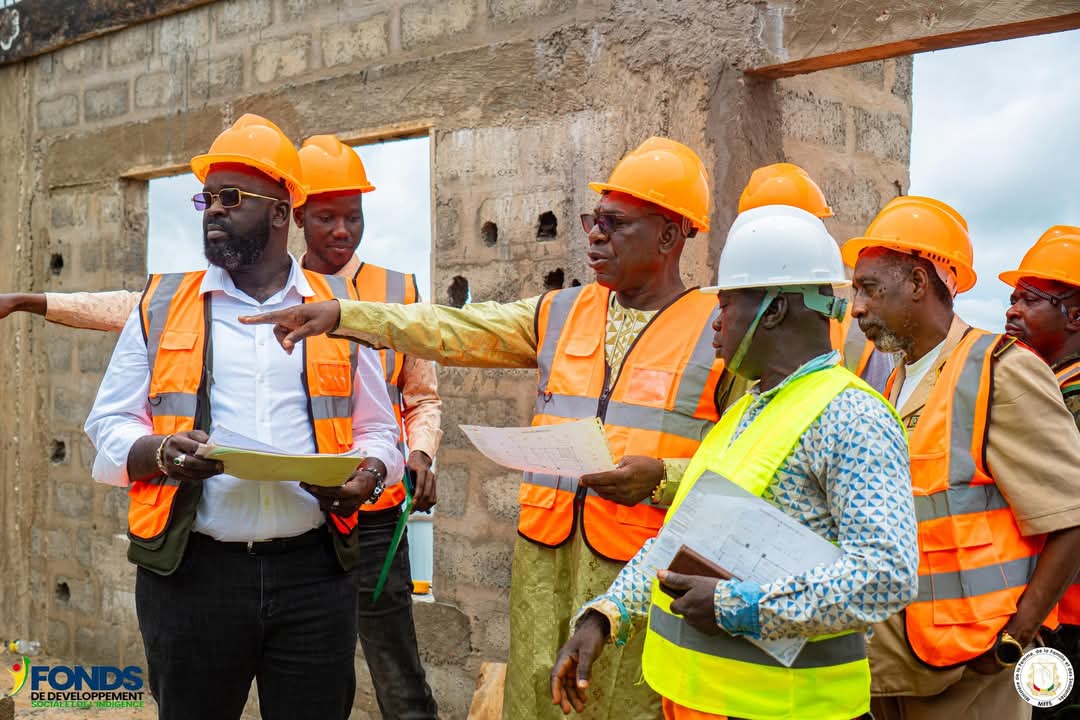 Suivi des infrastructures : Le Directeur Général du FDSI inspecte le chantier de Boké et renforce le dispositif de contrôle